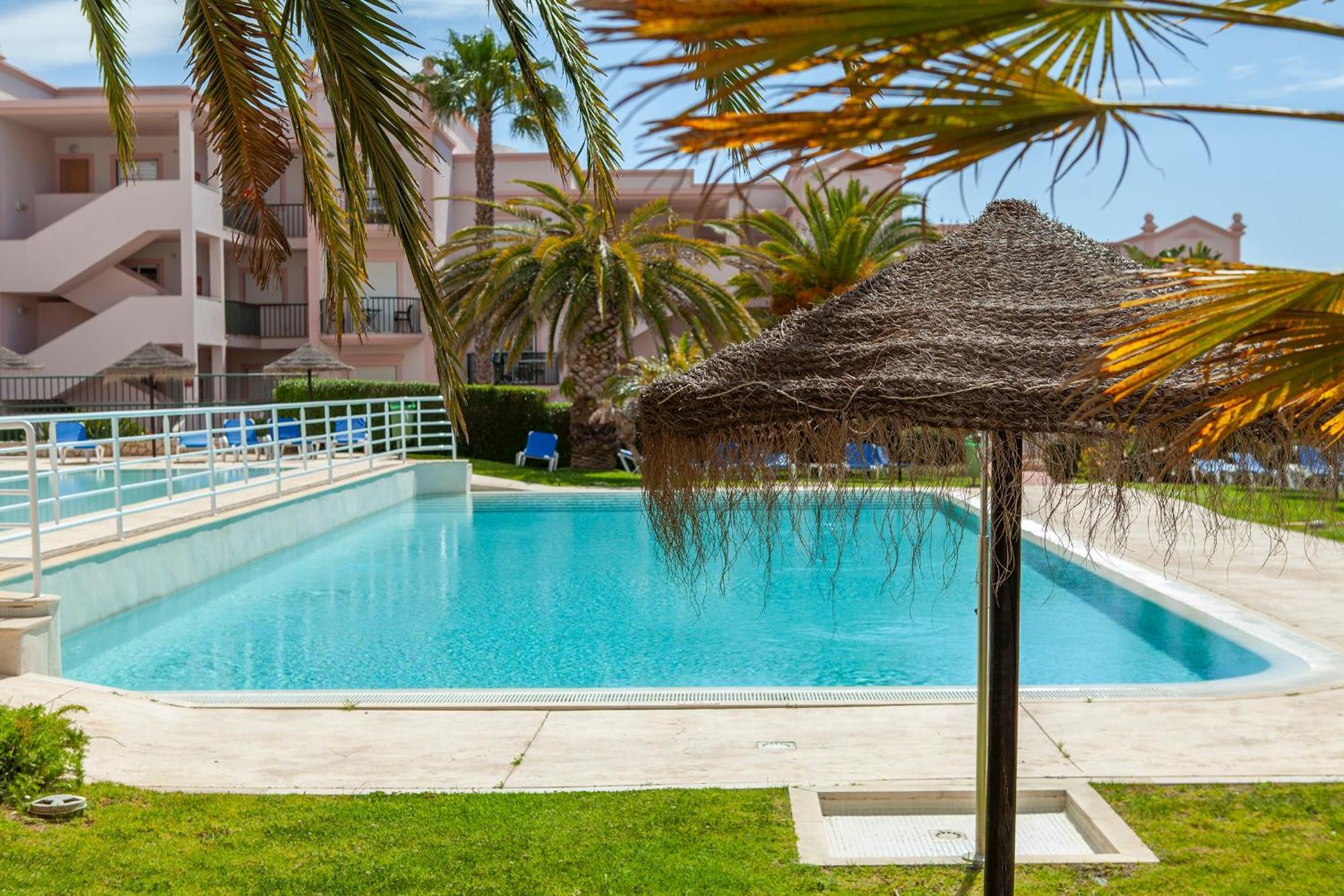 B73 - Luz Sun Holiday Apartment Lagos Exterior photo